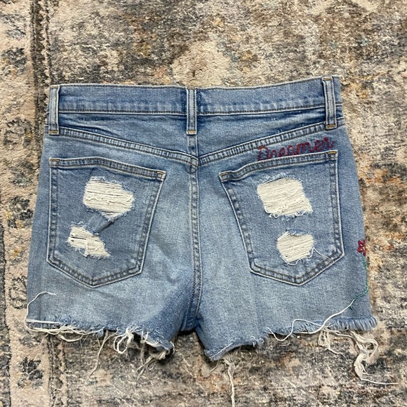 Gap High Rise 3" Embroidered Denim Shorts with Destruction Floral Size 27 - Picture 8 of 9